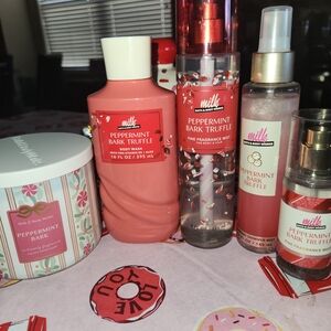 Peppermint Bark Truffle Bath & Body Set - Red NWT